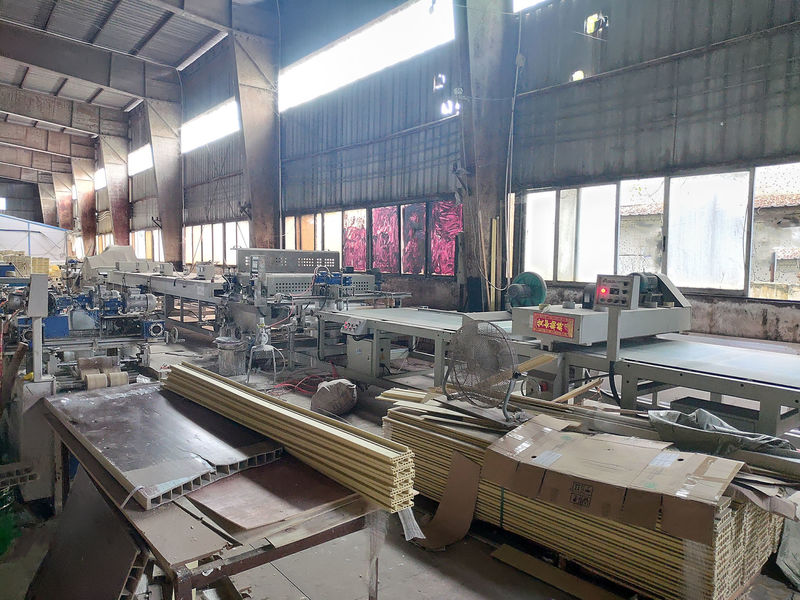 Guangdong Juye cheng New Material Co.,Ltd. línea de producción del fabricante
