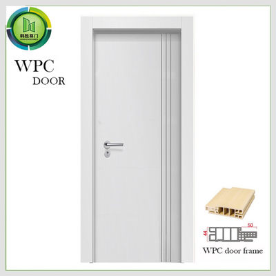 Un buen precio. Uso interior del dormitorio de la longitud de la puerta 2050m m de la pintura WPC del aislamiento sano en línea