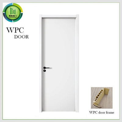 Un buen precio. Uso libre del apartamento de WPC del formaldehído llano ignífugo rasante de la puerta en línea