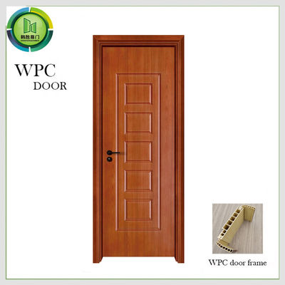 Un buen precio. Puerta llana insonora del ODM WPC que jadea uso superficial acabado del apartamento en línea