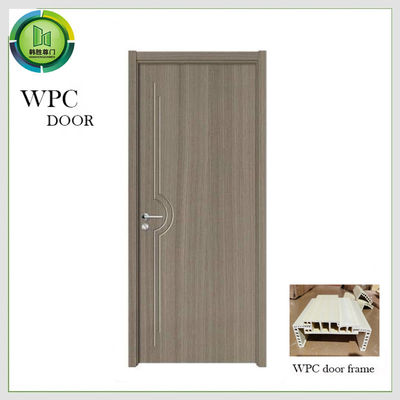 Un buen precio. Puertas internas de la base sólida de WPC, anchura de madera de la puerta del panel 600m m en línea