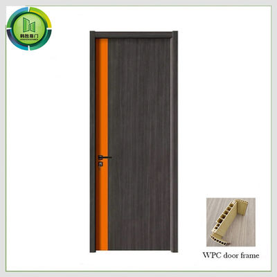 Un buen precio. Solas puertas insonoras de UPVC en línea
