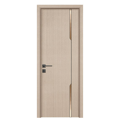 Un buen precio. Puerta hueca de WPC de tamaño estándar 2100*600*45mm con 1 año de garantía y espesor de 35mm/45mm en línea