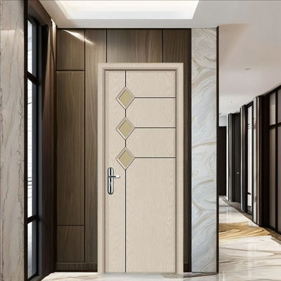 Un buen precio. Puerta de vidrio de WPC duradera con un grosor de 35/45 mm que ofrece aislamiento térmico y resistencia a las termitas para uso en el interior en línea
