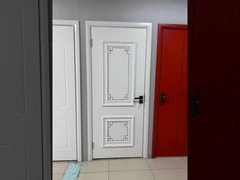 Protección del medio ambiente y propiedades impermeables de las puertas de vidrio WPC